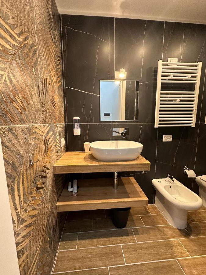 San Ferdinando Suite Room Naples Luaran gambar